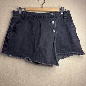 Zara Black Asymmetrical Denim Skort with Button Accent Size L